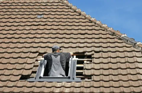 Pose de velux - Pressigny-les-Pins